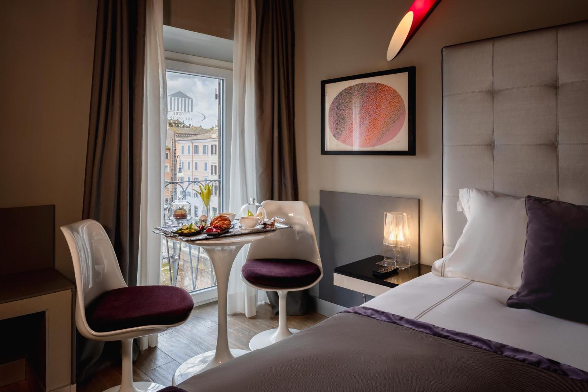 Torre Argentina Relais - Residenze Di Charme 3*