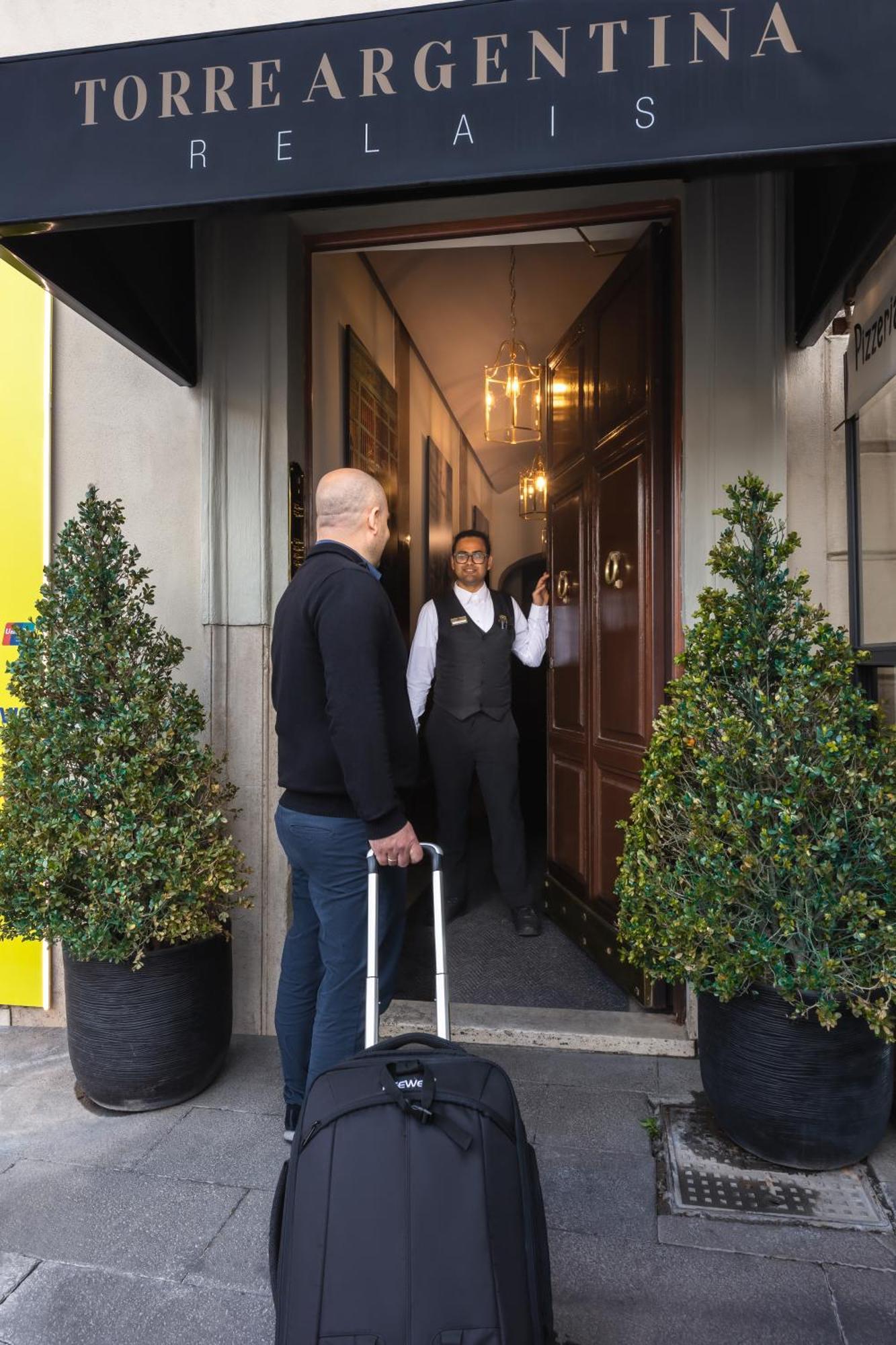 Gasthuis Torre Argentina Relais - Residenze Di Charme 3*
