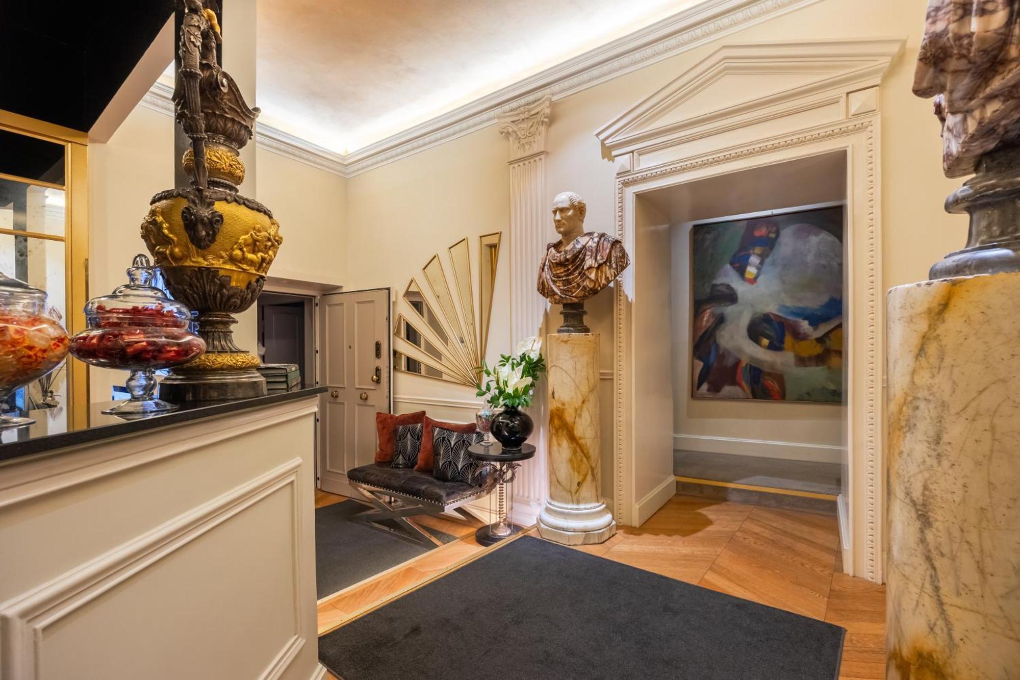 Gasthuis Torre Argentina Relais - Residenze Di Charme Rome